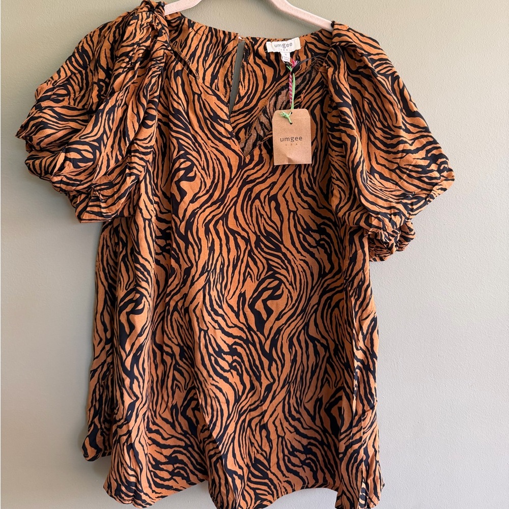 Umgee Women's Tiger Stripe Blouse - Orange and Black
